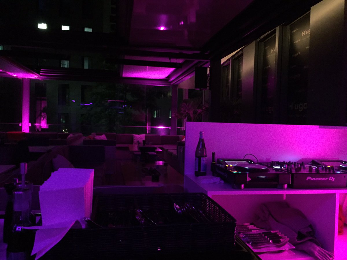 dannyventuradj's tweet photo. Had a great evening playing at the beautiful #HugosLounge here in Frankfurt. ✨🎶 https://t.co/E8S2p42YNm