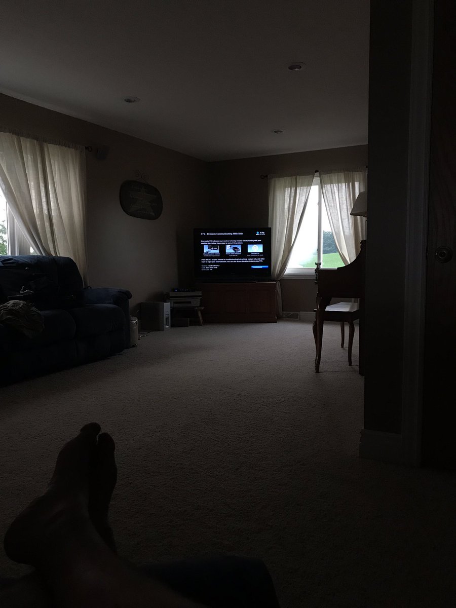 apluger84's tweet image. Well crap dish is on the blink now what to do...