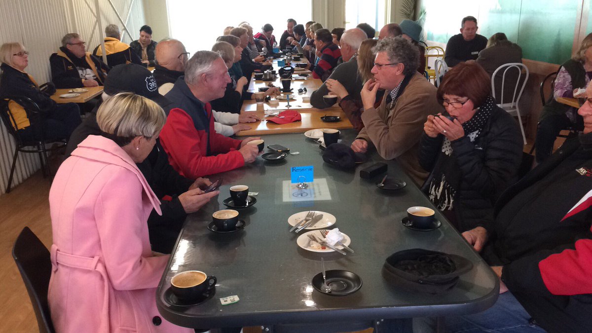 mx5canberra's tweet image. A superb gathering at the Superb Bakery at Boorowa