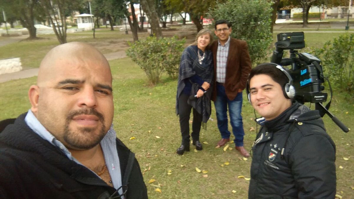 fabyorqueda's tweet photo. Vive las Talitas tv canal 13 de CCC https://t.co/L23a5n3mBm
