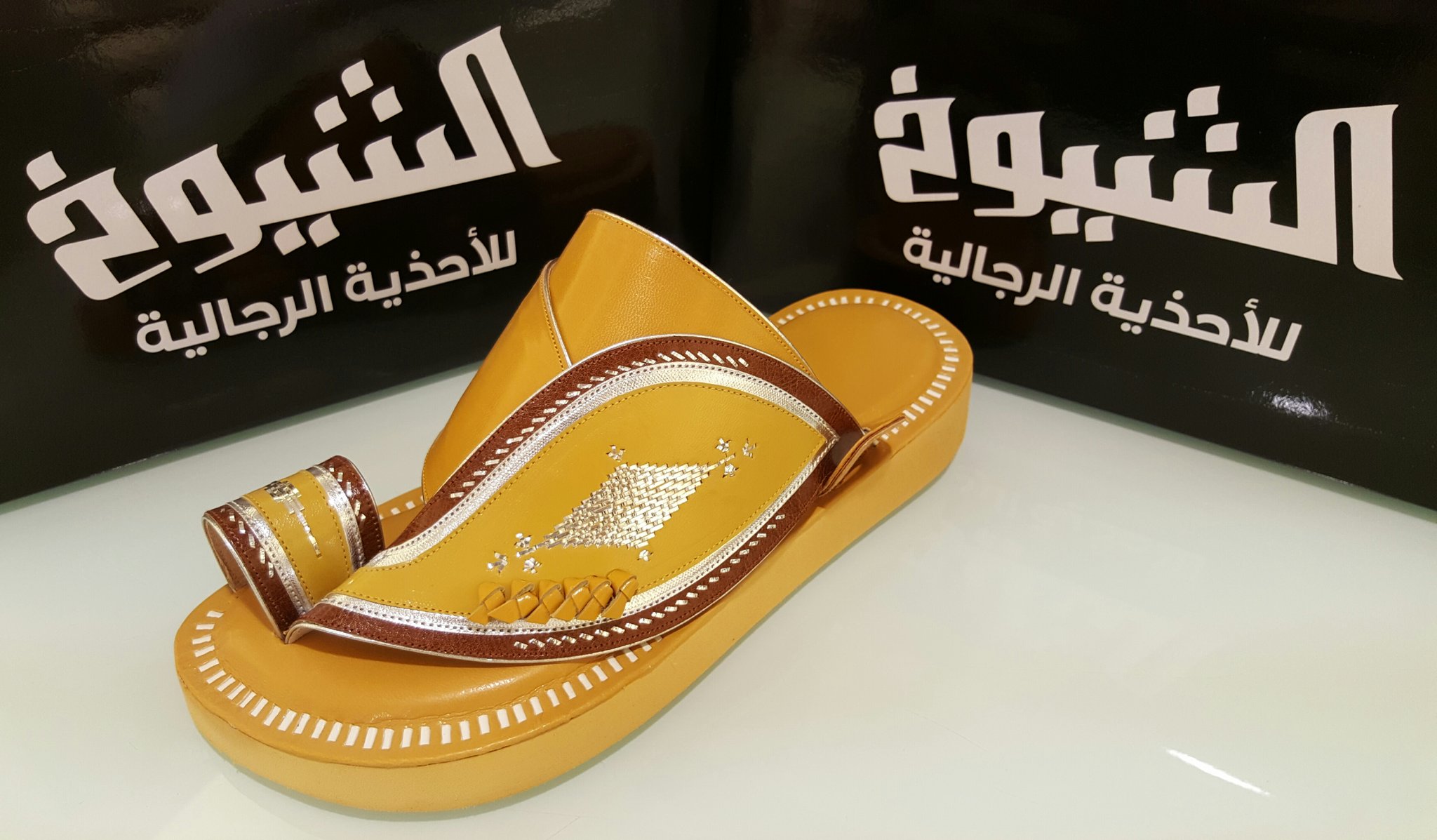 حذاء الشيوخ Shiookh Shoes on X: "#زبيرية #مطرز #اصفر #زري #الماني #ربل #طبي #حذاء #فاخر #نعال #طبيه #ممتازه #الاحذيه #الزبيريه #النعال #المميزه #الرياض #التحليه #السعوديه https://t.co/mvweksYX51" / X حذاء الشيوخ Shiookh Shoes on X: "#زبيرية #مطرز #اصفر #زري #الماني #ربل #طبي #حذاء #فاخر #نعال #طبيه #ممتازه #الاحذيه #الزبيريه #النعال #المميزه #الرياض #التحليه #السعوديه https://t.co/mvweksYX51" / X