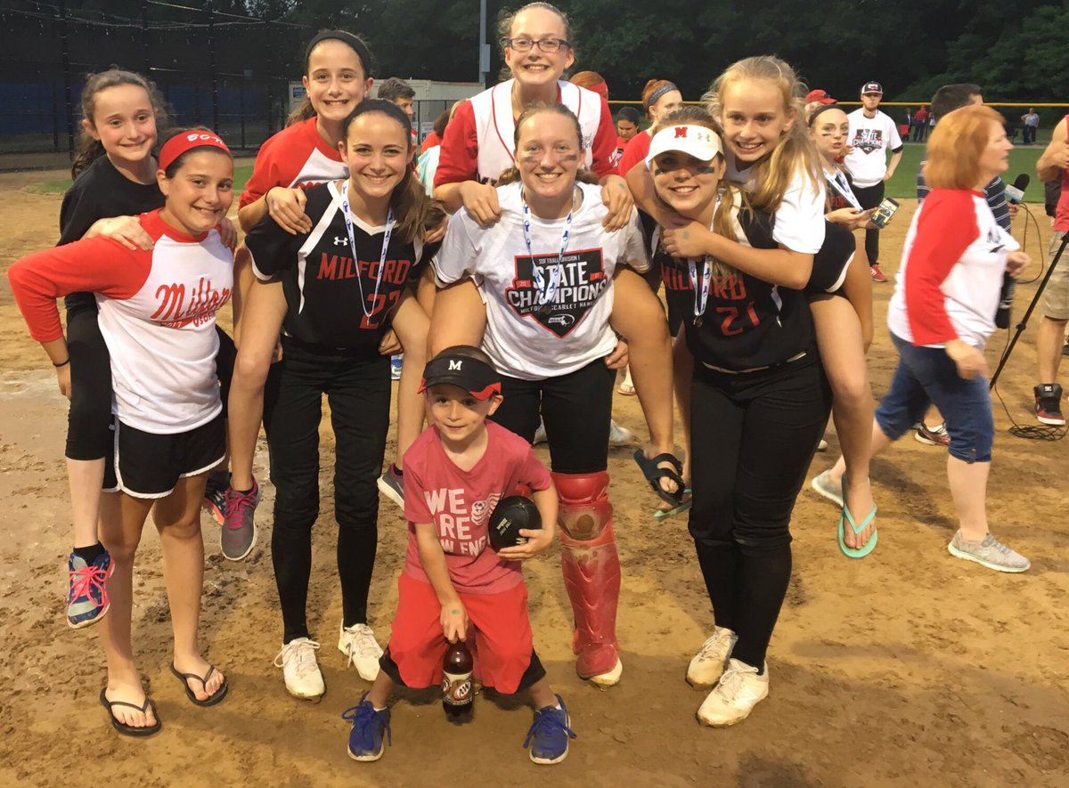 HawkNationAD's tweet photo. SUPER PROUD of these Gals, Coaches, Alumna, &amp; Fans!$!$! Danced W/ Destiny &amp; Grabbed a "W", STATE CHAMPIONS!$!🎉🏆 https://t.co/lNcFWQJNFf