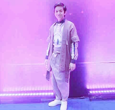 Malam semua nya😊😊