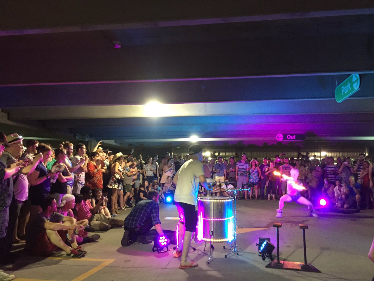 Blvdia's tweet image. Little weather doesn't get #blvdia down. @quixoticfusion putting on a pop-up show in the parking garage. Where it's safe is where it's at.