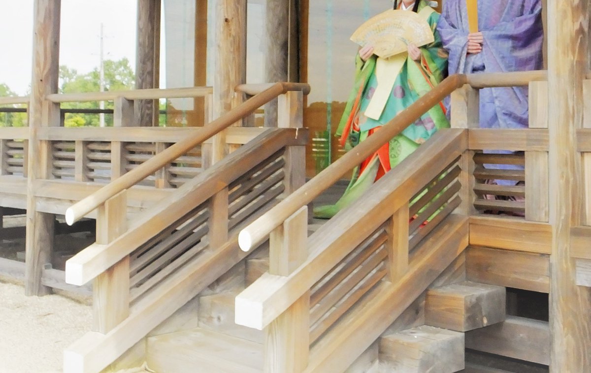 いつきのみや歴史体験館 En Twitter 平安貴族になりきり体験 平安時代の婚礼儀式が体験できる 婚礼体験プラン と 写真撮影のみの フォトプラン からお選びいただけます 晴天時は屋外での撮影も可能です 平安装束を着て 貴族の暮らしを味わってみませんか