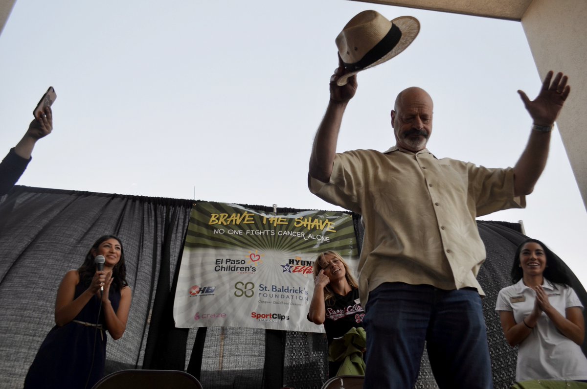 ElPasoChildrens's tweet photo. Epch brave the shave! #baldisbeautiful #weheartelpaso Thank You #mayorOscarLeeserbravestheshave https://t.co/ayG2fHQrXv