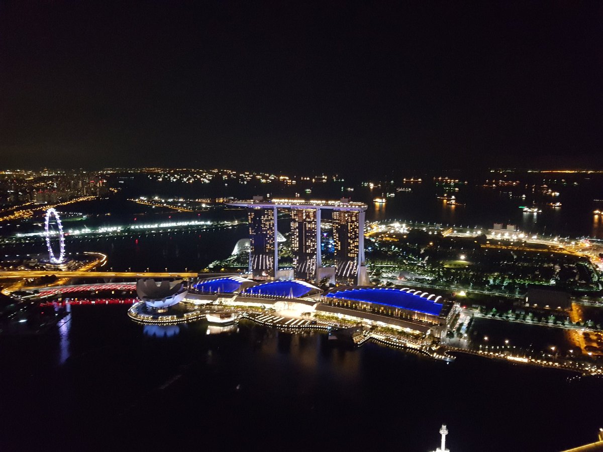Harrison_Chinn's tweet photo. Great #SaturdayNight @1AltitudeSG #Singapore https://t.co/TVHpuoBbfv