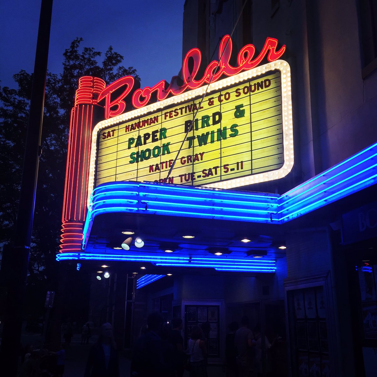 HanumanFestival's tweet photo. Happening now! Katie Gray, @ShookTwins and @PaperBirdBand at @BoulderTheater! #HanumanFestival #Hanumania https://t.co/eor6gLkQ55