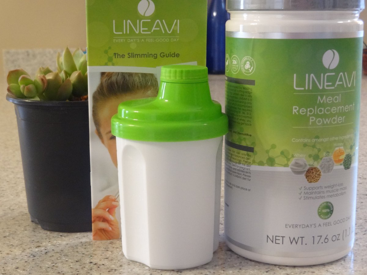 reviewsofcool's tweet photo. Did you know that there's a meal replacement powder that isn't chalky? Try some #lineavi and become a believer! https://t.co/OCgtBK1hG1 https://t.co/n9Ujz04rK5