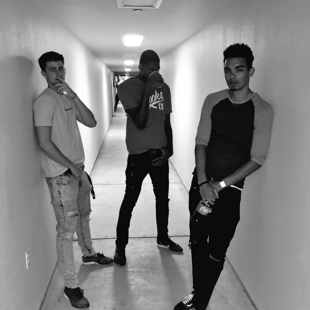 grant_shell13's tweet photo. @_PWJiii @jmagic3 #WHOB https://t.co/OMTI0w5oby