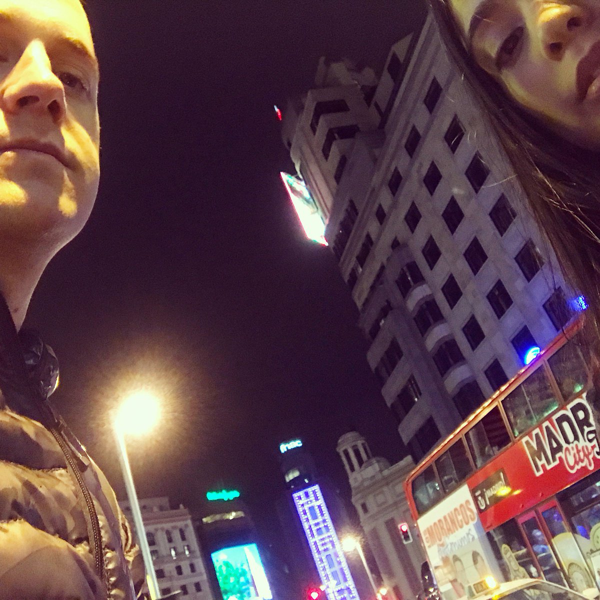 May_sequeira's tweet photo. @RestoDelMundo13  #RestoDelMundo  desde #España #Madrid #GranVia https://t.co/ZIB5VnWSyM