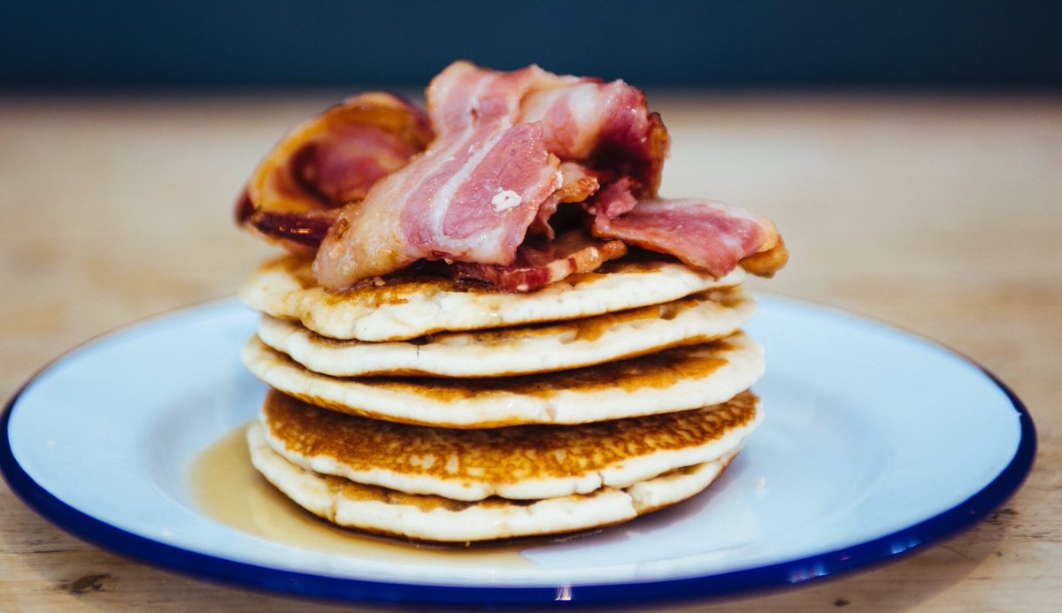 winchacademy's tweet photo. That's a way to say I love you..delicious pancakes, bacon &amp; maple syrup!
#cafe #coffee #coffeelabuk #pancakes #fathersday #sunday #barista https://t.co/fgKcmjoD6H