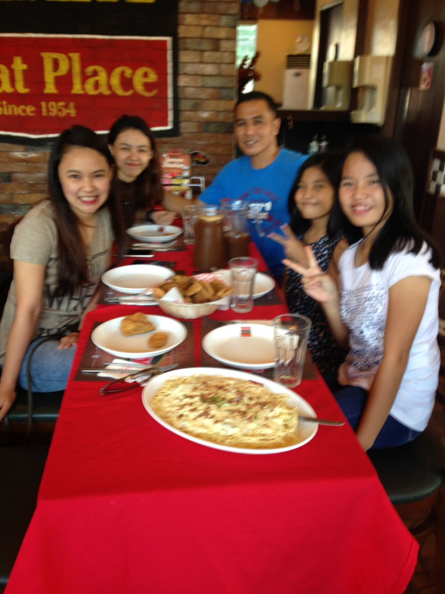 KICKSOFKOOKIE's tweet photo. Atm with Fam 💕🤗
#CelebratingFather'sDay https://t.co/tGvddVQdAy