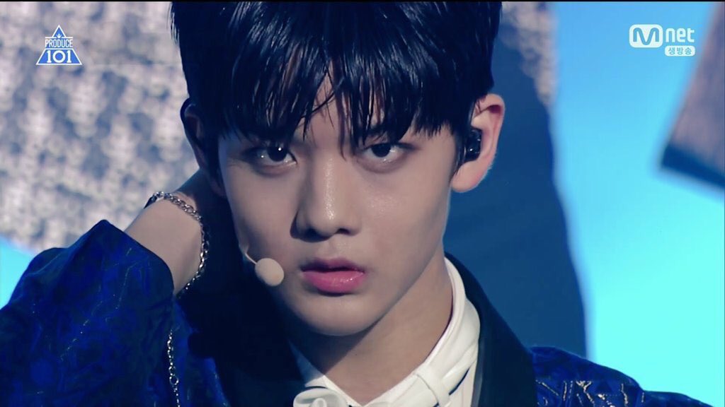 winkdeepmanse's tweet photo. 진짜 배진영한테 섹시컨셉 어울릴까 걱정했던 과거의 나 진짜 처맞아야함 https://t.co/6RUmBGjbsD