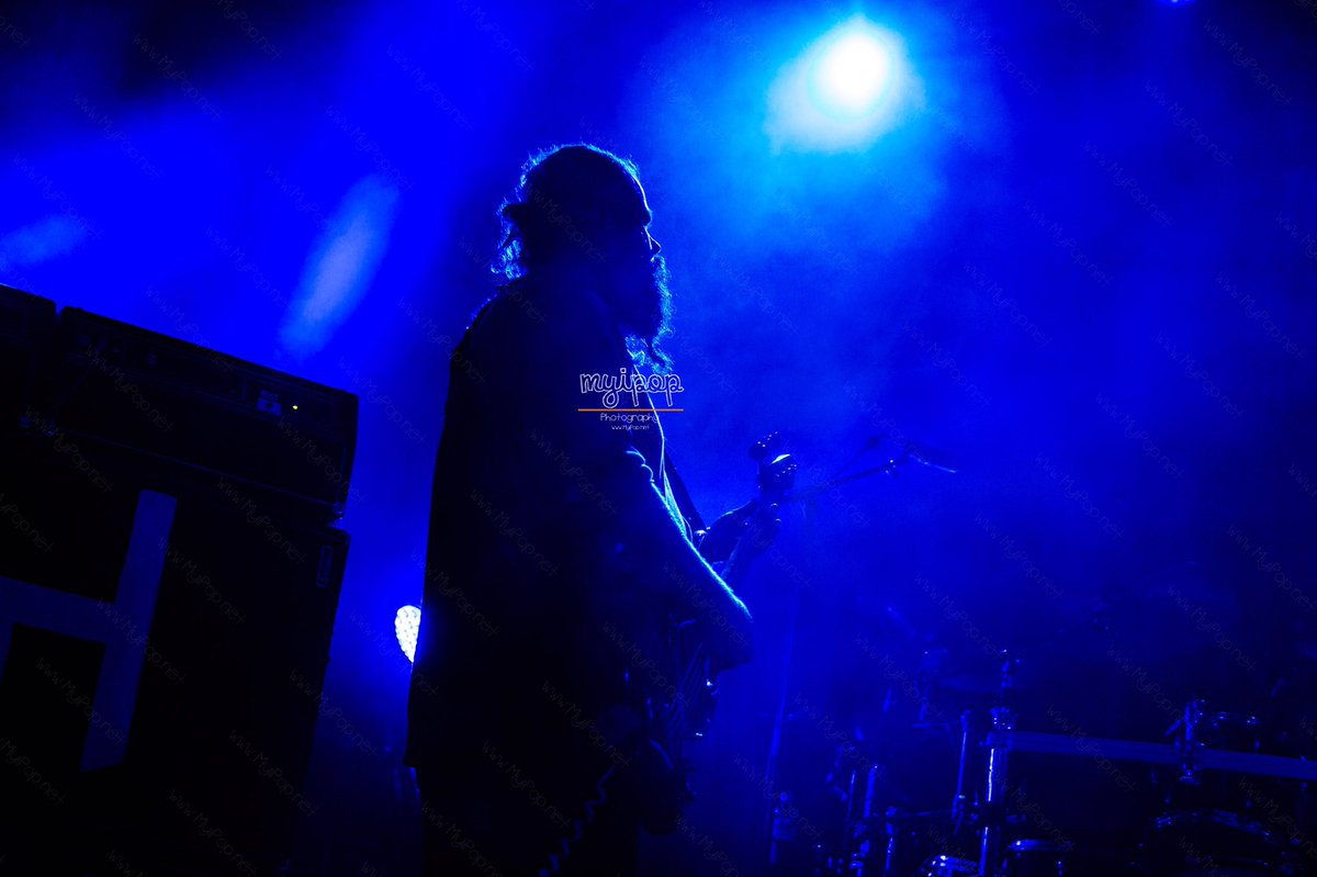 Todas las fotos | #HIM se despide haciendo vibrar a Madrid con #TheFarewellTour #VilleValo #BangAndWhimper #HimBand flickr.com/photos/9142584…