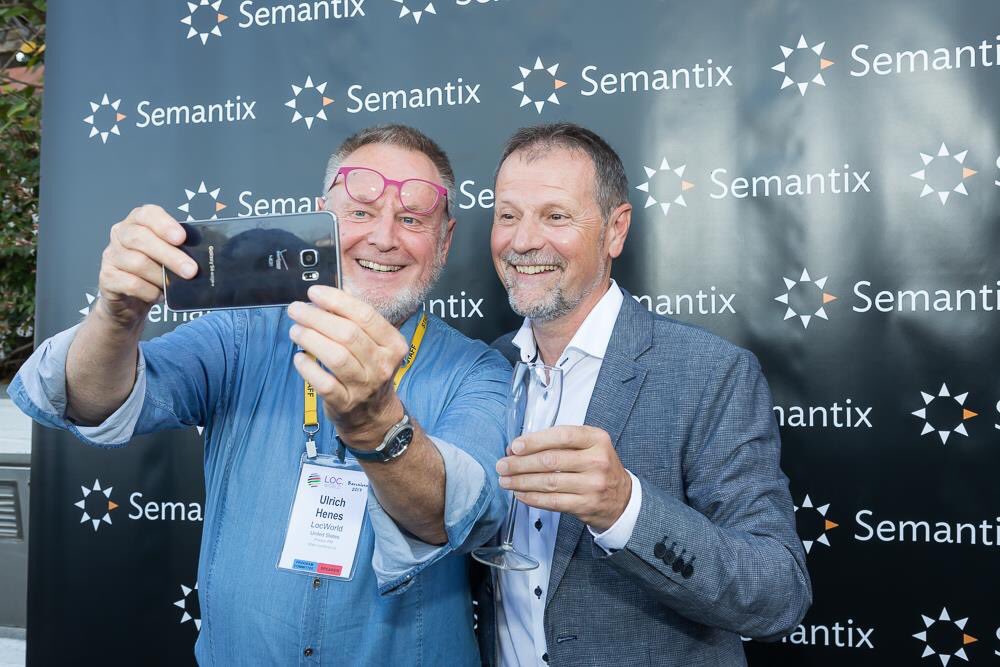 Behind the scene at the #selfiecontest at #LocWorld34 #SemantixOpeningReception