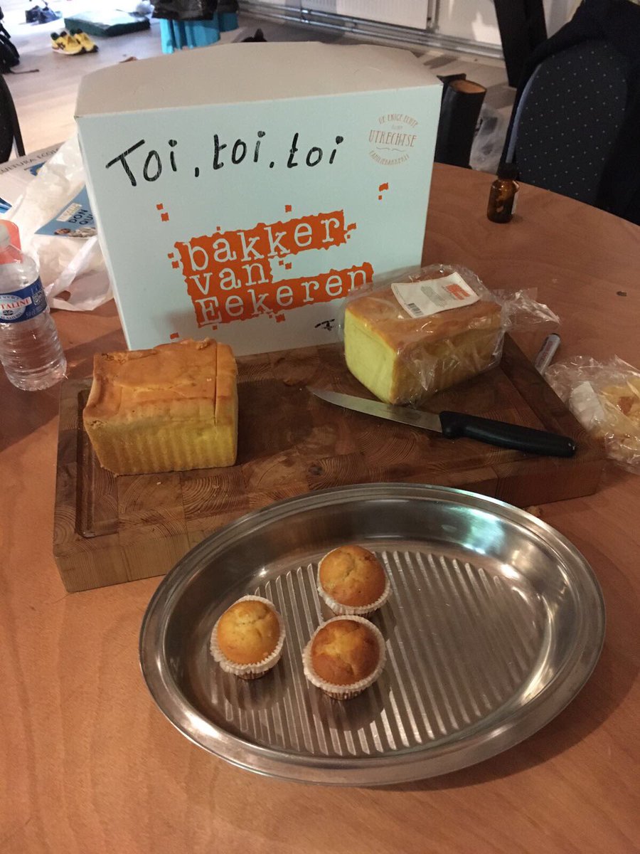 Ook de lokale bakker doneert aan onze cast... hoe bijzonder! Big Thanx #bakkervaneekeren #BetrokkenOndernemers #cultuur #toneel