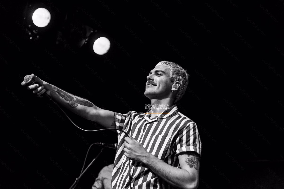 MyiPop's tweet photo. Todas las fotos 📸 || Los #MatinalesElPais vuelan al ritmo de @misscaffeina #GiraDetroit https://t.co/lKA8HSj36k https://t.co/0AJWYOnwA6