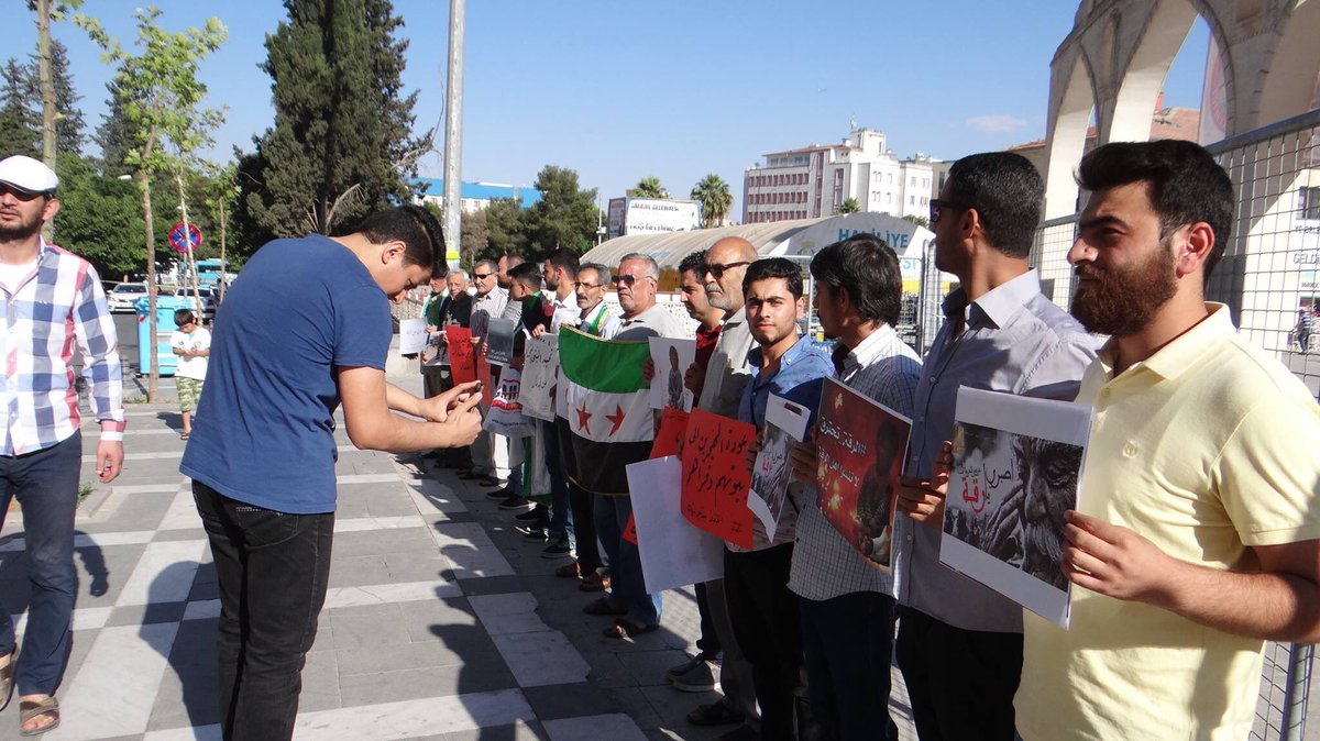 hasan_almousa1's tweet photo. Photos of a #Protest yesterday in # Şanlıurfa #Turkey demanded to the civilians in "#Raqqa" and protect the not killing them by airstrikes https://t.co/diFmQBMExI