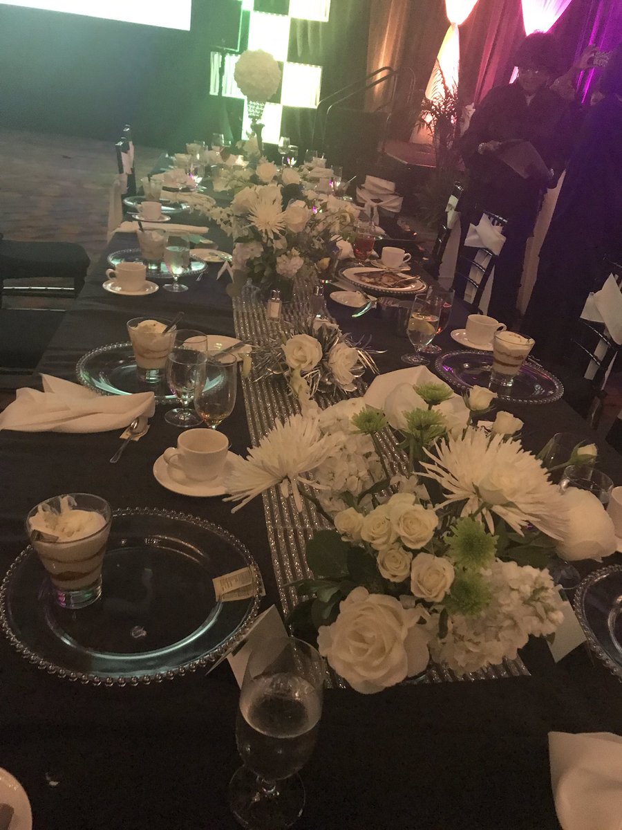 Paula B. Major,EdD (@equityvequality) on Twitter photo 🙌🏾This is how #DenverDiamonds💎⛏ do it in the @walinks43. 💚🔗<a href="/linksinc/">The Links, Incorporated</a> #walinks43 🙌🏾This is how #DenverDiamonds💎⛏ do it in the @walinks43. 💚🔗<a href="/linksinc/">The Links, Incorporated</a> #walinks43