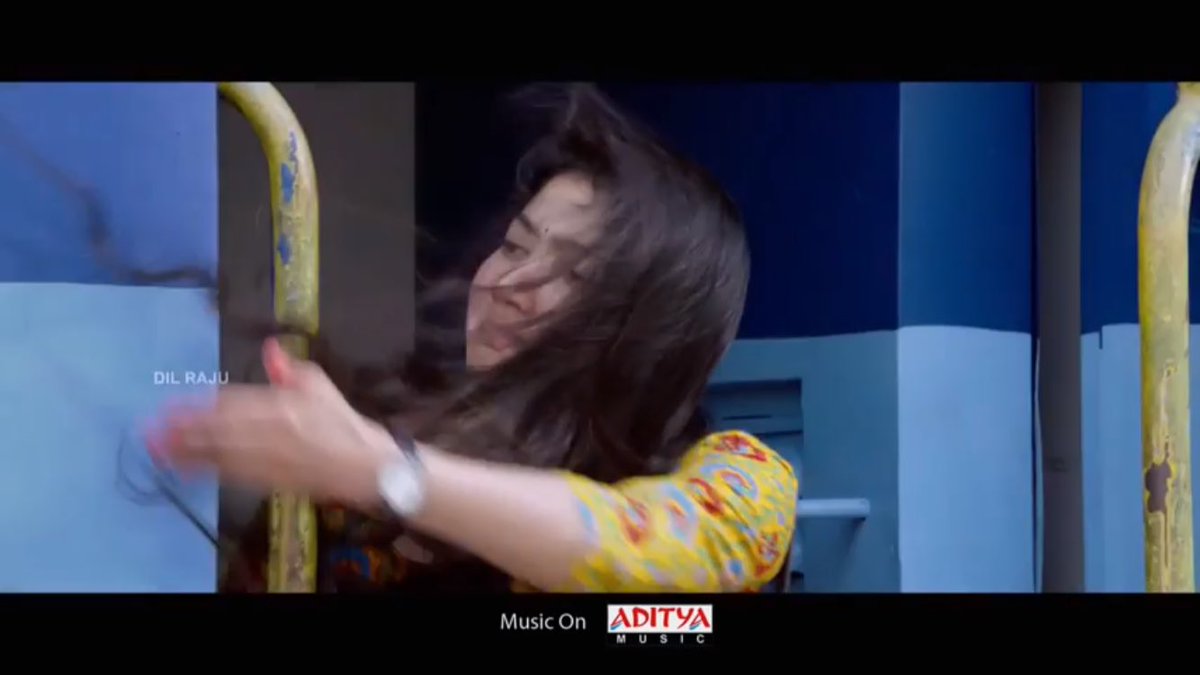 Aj_vadde's tweet photo. @Sai_Pallavi92 ❤️❤️❤️ Fida teaser, New shade of sai pallavi
https://t.co/Lh6cirhFI6 https://t.co/A4RBNgopkg