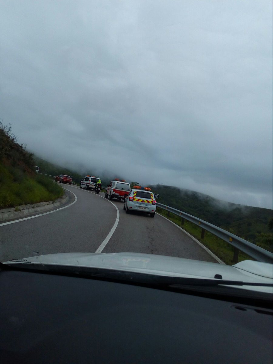 AMVPC_Cantabria's tweet photo. #Eventos compañeros de @vicenteruiloba1  #PCPolanco #PCCartes @SPCSantillanade  y #PCHerrerias junto a los compis asturianos en P.ciclista . https://t.co/WrAiRpPyUP