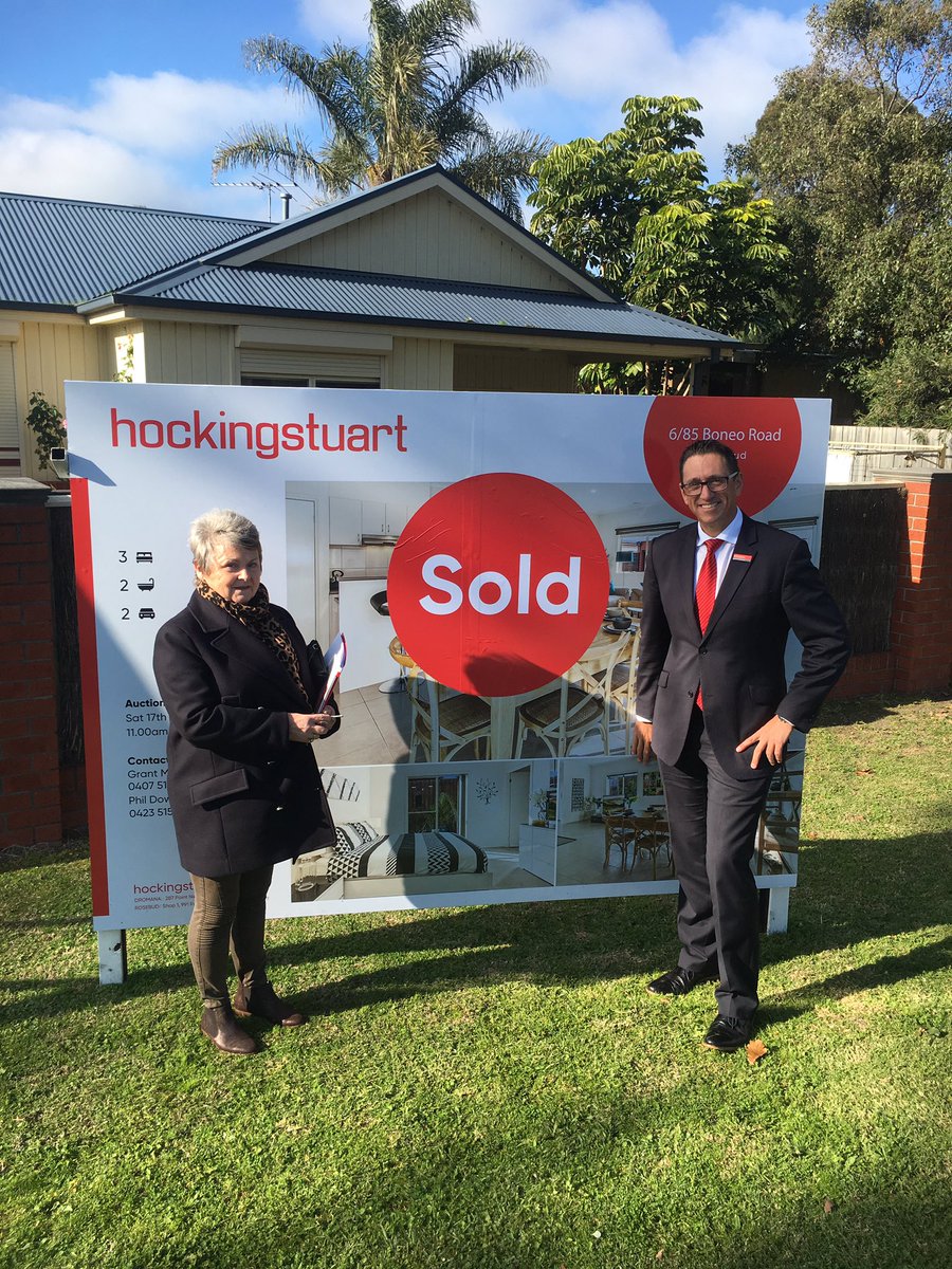 GrantMcConnell1's tweet photo. 6/85 Boneo Rd Rosebud - Sold under the hammer $489,000 reserve $440,000 #happybuyer #happyvendor #hockingstuart @GiaanRooney @SamLandy https://t.co/h780rIs4Rj