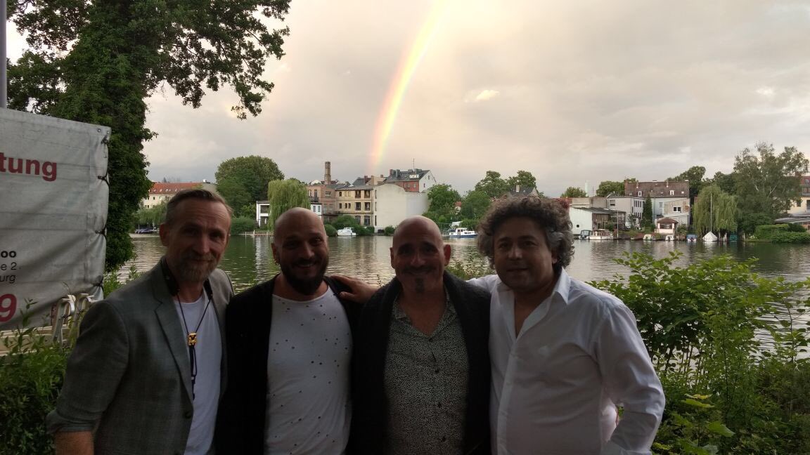 BabaMakkas's tweet photo. #musician #babamakkas #rainbow #vocalist #bassist #saxophonist #keyboard https://t.co/ZLJNxiss9T