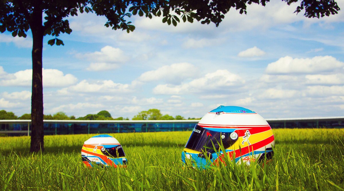 Wishing a very happy Father's Day to all McLaren fans, big and small. 👍