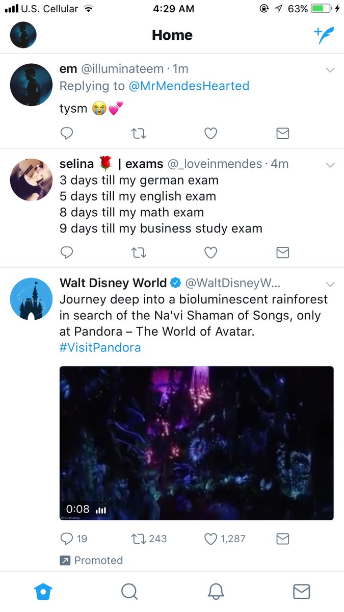 illuminateem's tweet photo. wtf twitter https://t.co/Xv2f6PwDyn