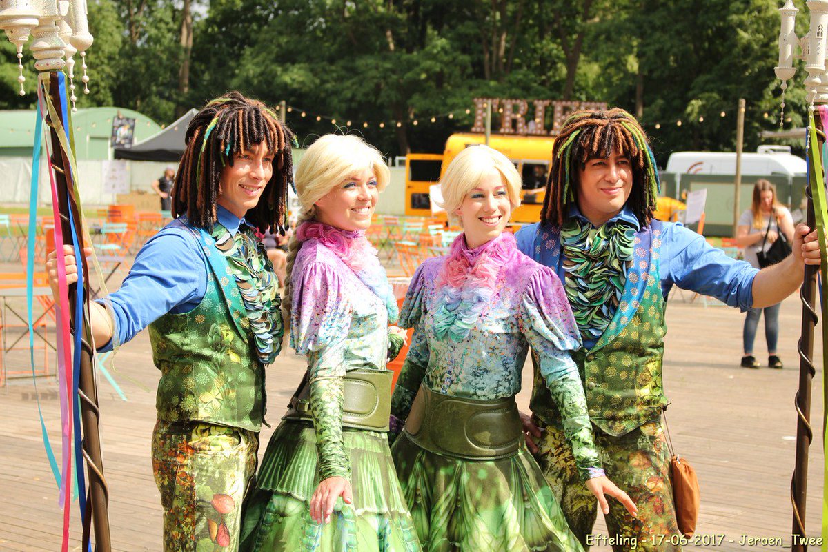 jeroen_twee's tweet photo. Midsummer Area! #Efteling #MidsummerFestival #EftelingMidsummer https://t.co/hWlbbj1ixw