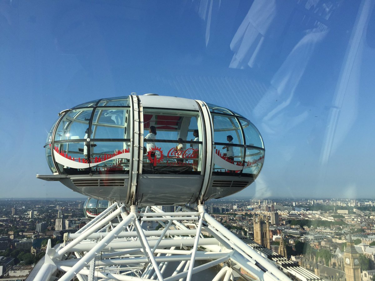 IntYogaDayUK's tweet photo. Events for #IDY2017 in London have officially started with a #yogatakeover of @TheLondonEye. https://t.co/QxEI0G9oCf
