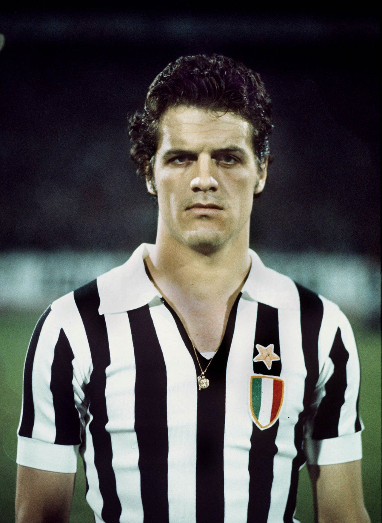 Happy birthday to former Juventus midfielder Fabio Capello, who turns 71 today.

Games: 240
Goals: 41 : 3 