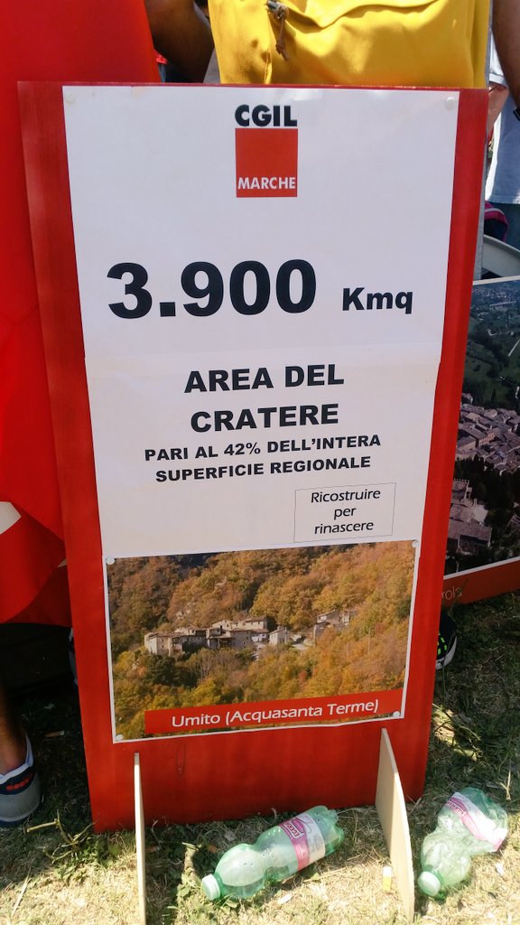 Gazebo della <a href="/cgil_marche/">CGIL Marche</a> a Piazza San Giovanni - il territorio ed i numeri dell'area del cratere per la ricostruzione dopo il terremoto