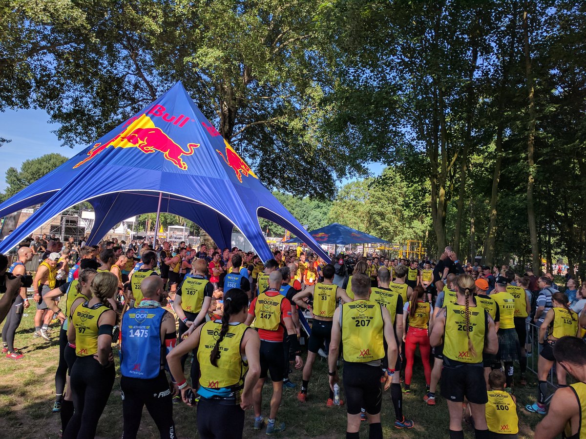 Obstakels's tweet photo. Laatste briefing voor de start. Nog 20 minuten tot de start van de #ocrseries https://t.co/TMWSG7S3IE