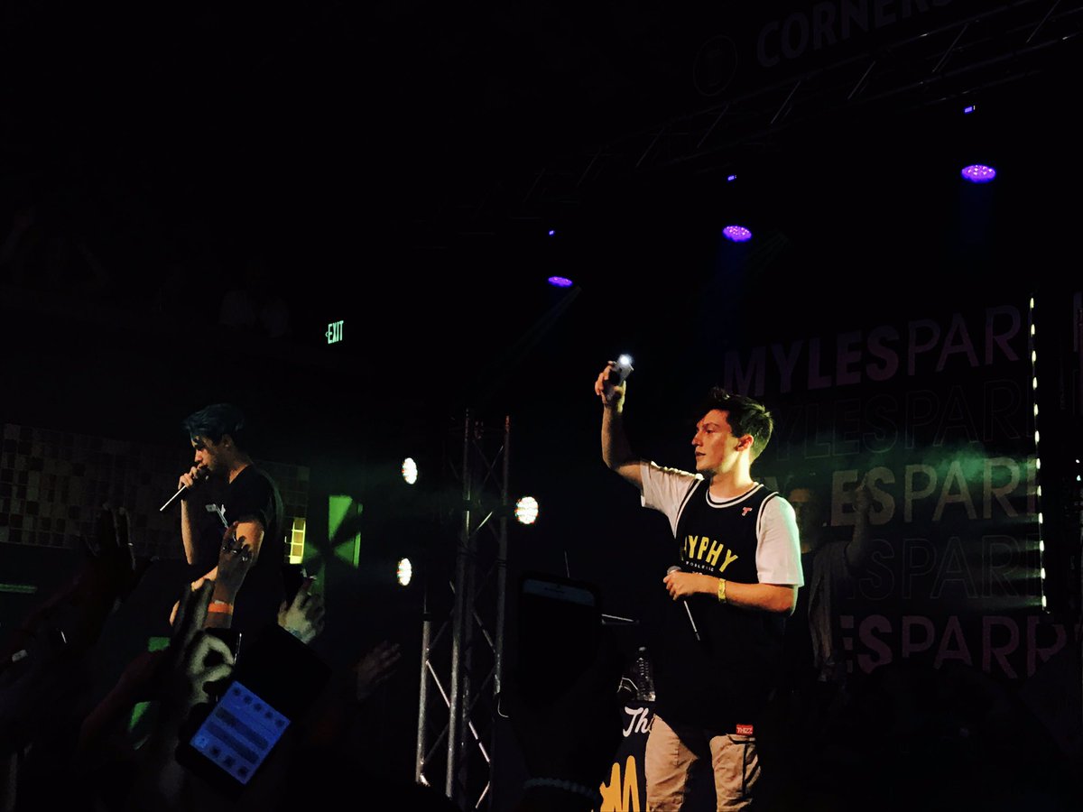 marcillalashe's tweet photo. Day 2. Berkeley 🤘🏾 @YourBoyMyles @VomacJAKE https://t.co/ar5y7wewsy