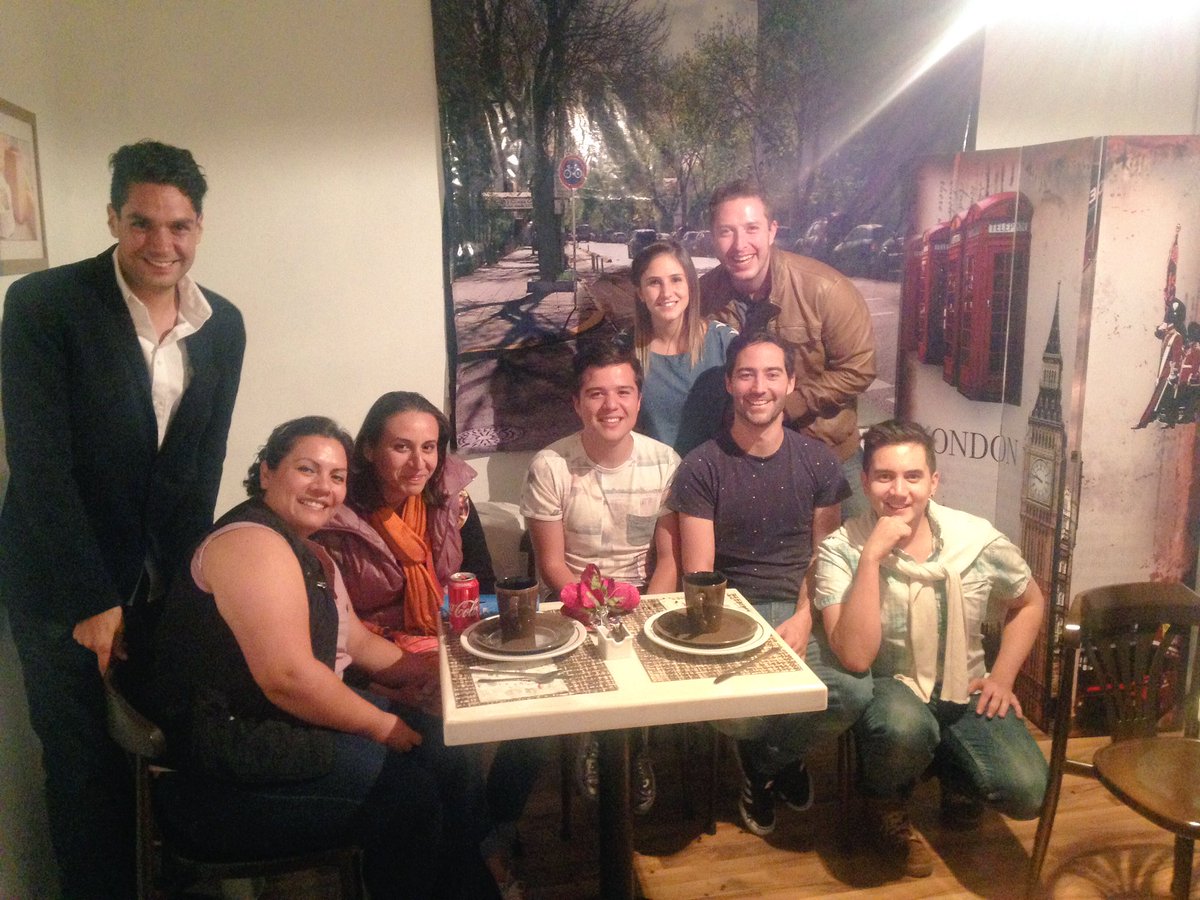 Ese Beso TC tweet media