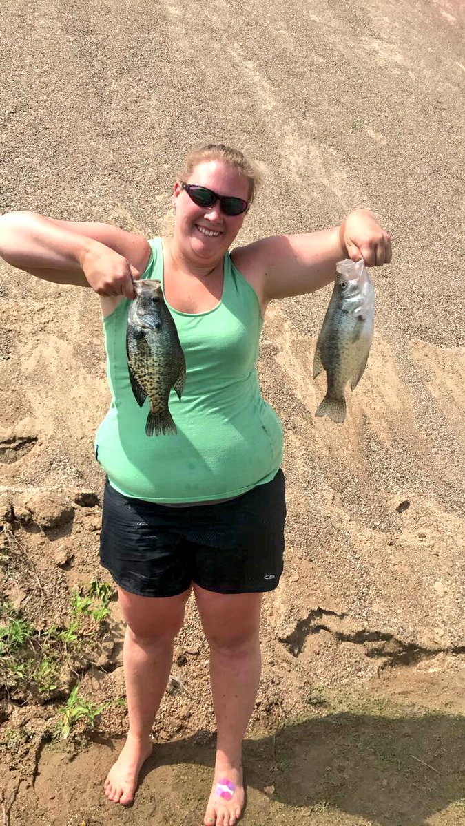 FamilyObsession's tweet photo. This is what happens when I take the wife fishing... https://t.co/RQg3AdPMvb