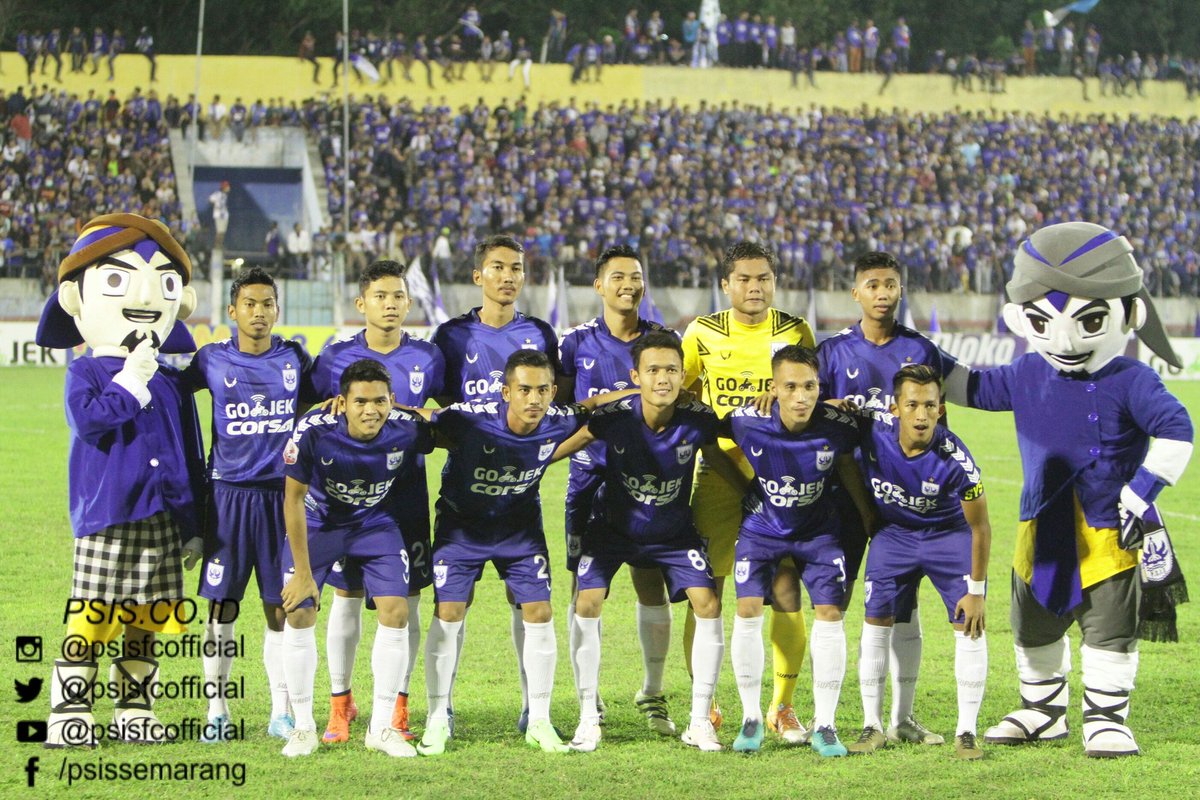 psisfcofficial's tweet photo. Skuad PSIS Semarang & Duo EmJe ~ ππ
#PSIS #EmJe #MahesaJenar https://t.co/D0bv6XIqaZ