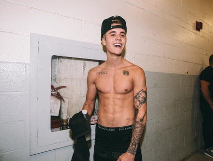 ibieberauhlls's tweet photo. believe tour era https://t.co/lnQyqm0v8h