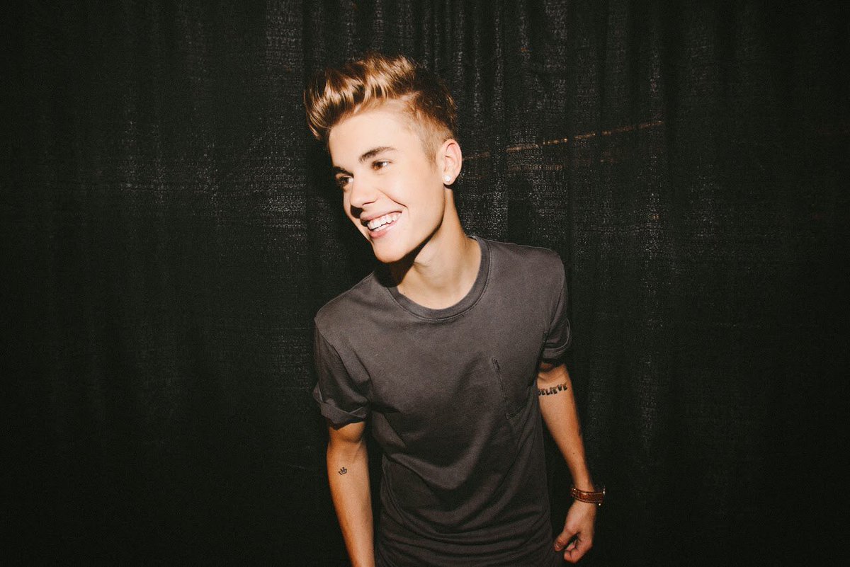 ibieberauhlls's tweet photo. believe tour era https://t.co/lnQyqm0v8h
