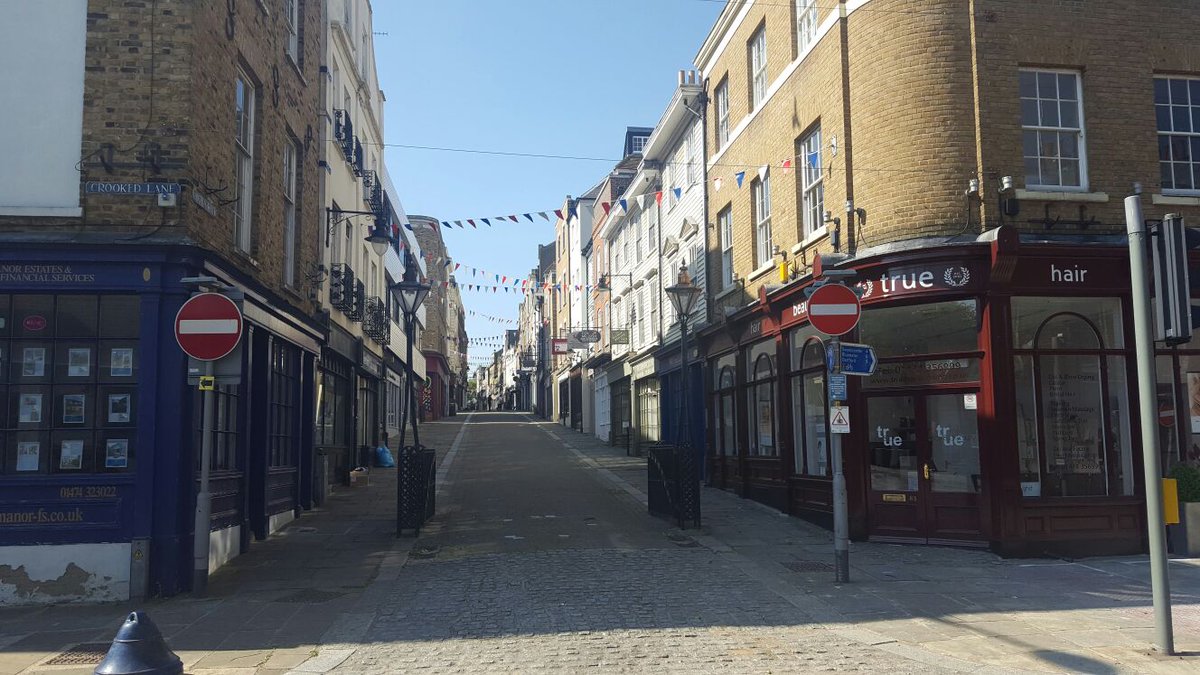 Visit_Gravesham's tweet photo. Once again #Gravesend is one of the hottest places in the country!💥
For local info, souvenirs and more, visit us in the @GravesendMarket. https://t.co/SKijsw52nF