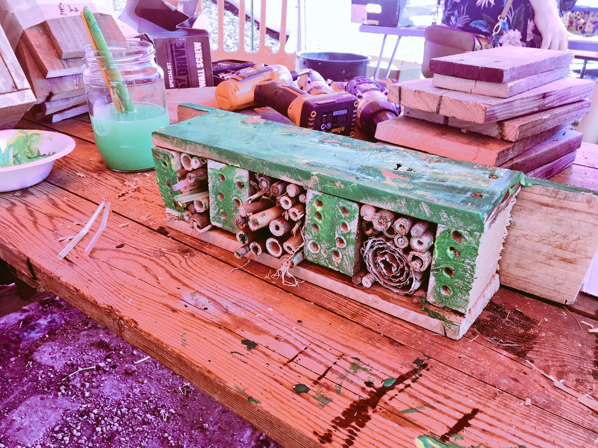 Growinthecity's tweet photo. @GreenHealthGMcr @MensShedMcr @GRUBMCR @MayfieldMCR #Bughouse #bughotel making activity for children proving very popular as are #birdsboxes @MayfieldMCR @GRUBMCR #PlantPoweredSundays https://t.co/urWH7Tfolt
