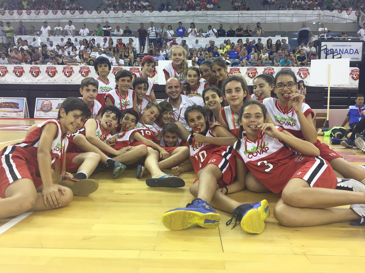 Buen final de temporada. Como siempre, disfrutando JUNTOS. Gracias por todo. #Gines #Juntas