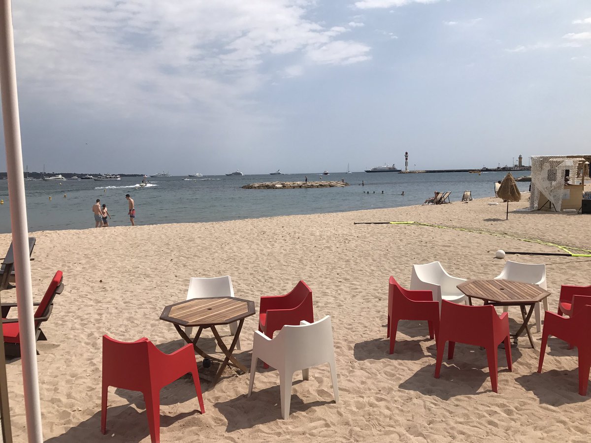 Celeste_Bishop's tweet image. View from the newsroom at the #CannesOracleDeck at @Cannes_Lions @OracleMktgCloud @OracleDataCloud