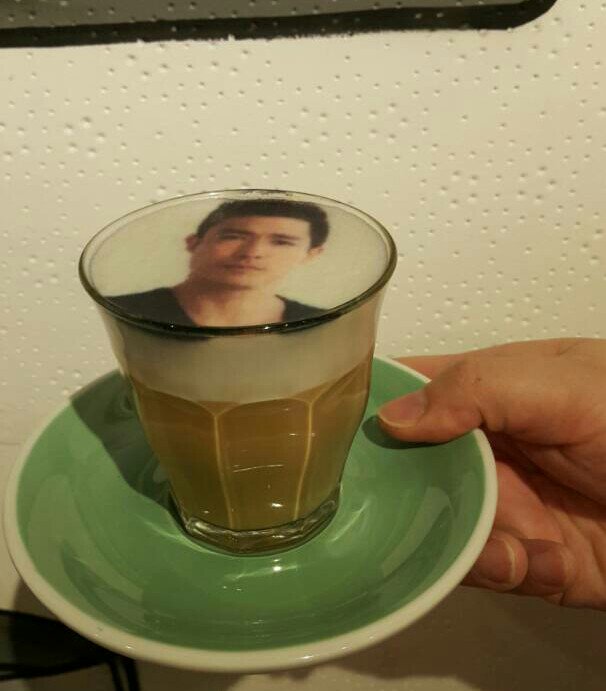 Hiantymulyadi's tweet photo. @danielhenney on my coffee ❤❤ https://t.co/ahrDSpIgOd