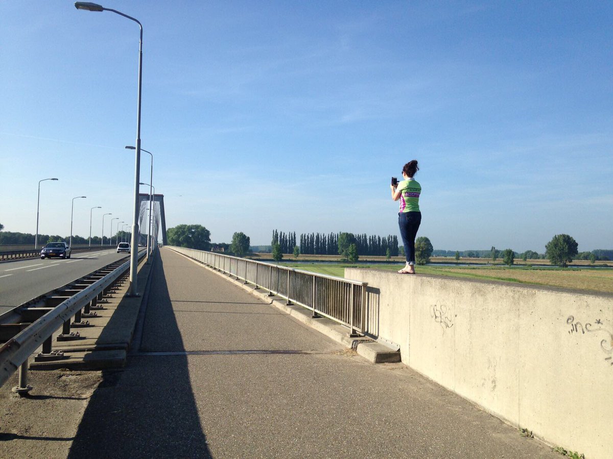 Ja hoor, we hebben ze weer gespot 🚴🏻🚴🏻💨🎈💖🎈