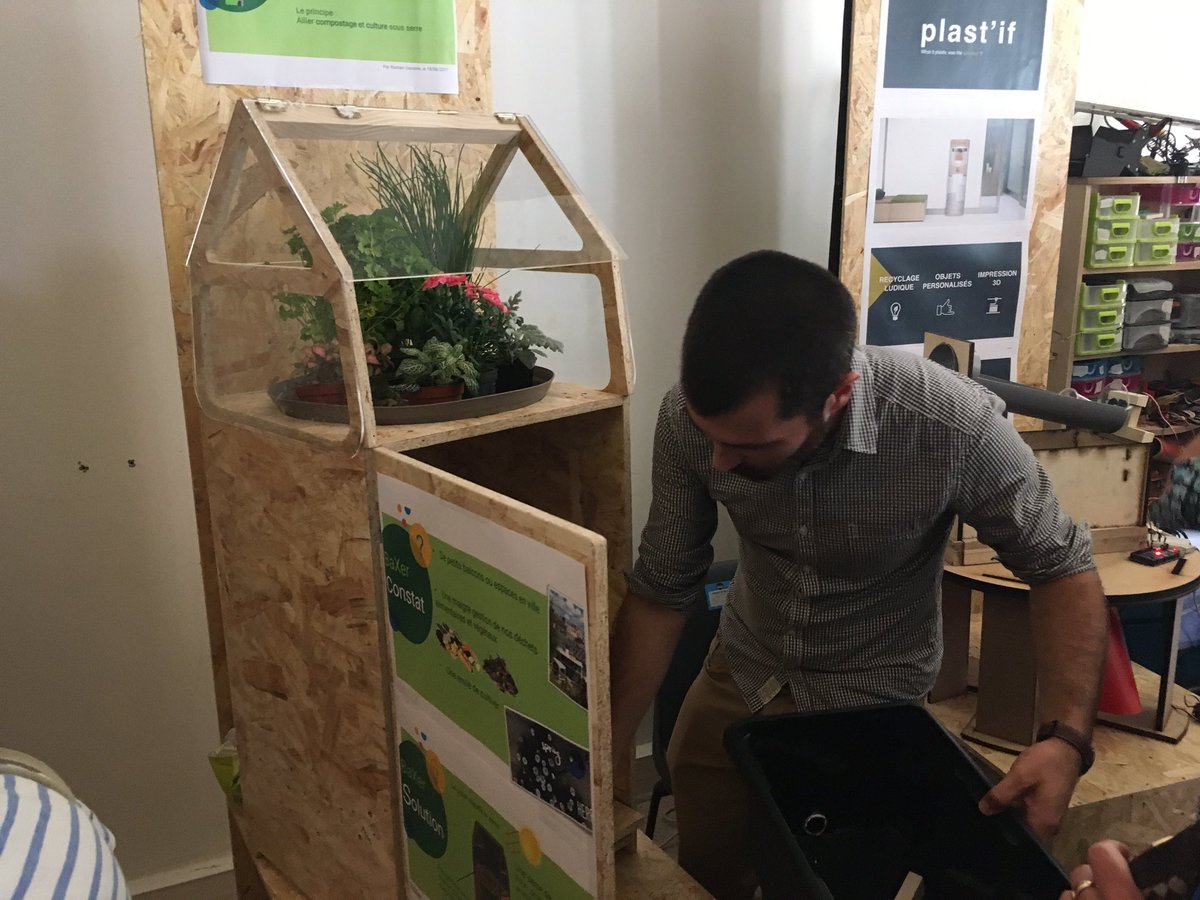 Camif_'s tweet photo. Départ de la 6e étape du #TourCamif au FabLab @WoMa_Paris ! L'occasion de découvrir 15 projets innovants &amp; durables réalisés par les makers. https://t.co/jWsHIbjuTj