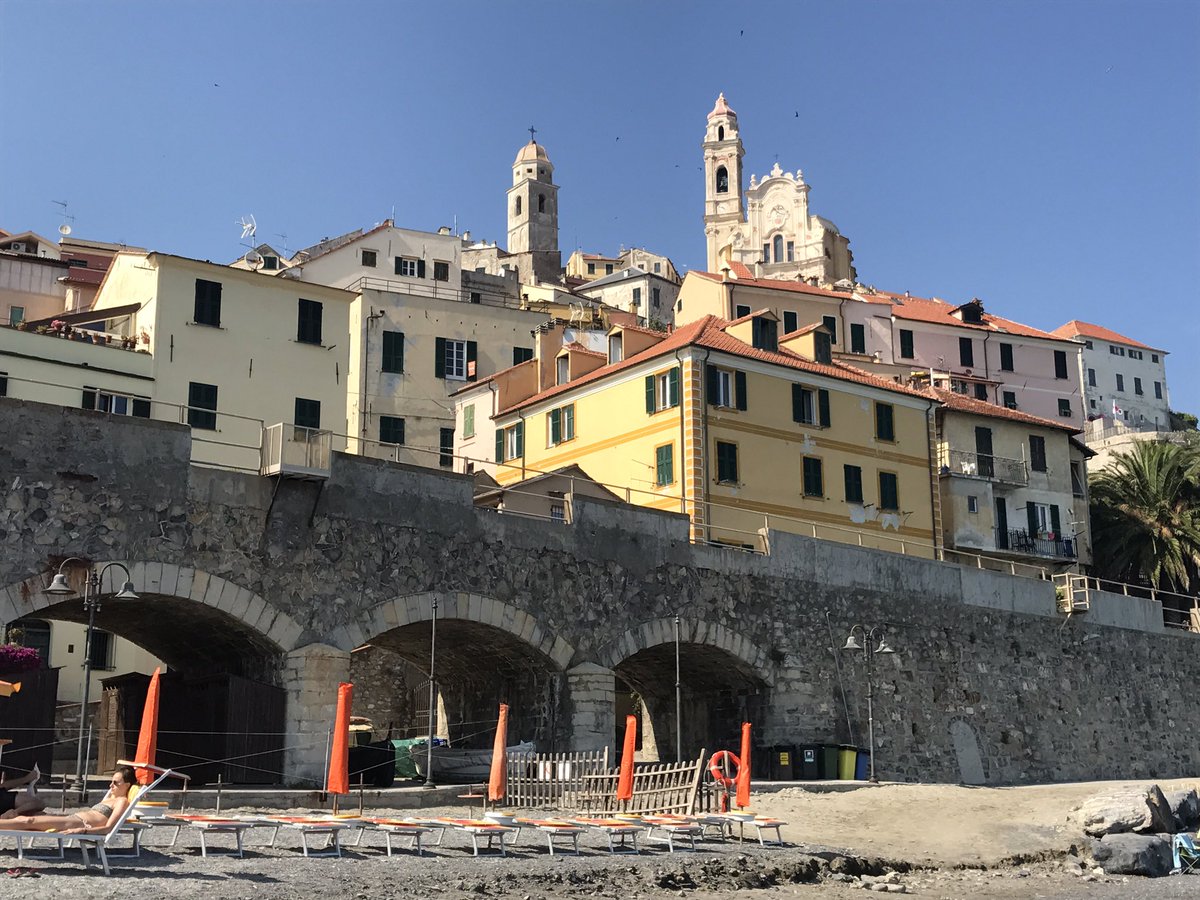 Annam0510's tweet photo. I borghi più belli d'Italia. Cervo (Imperia) https://t.co/rjuyXSmpz8
