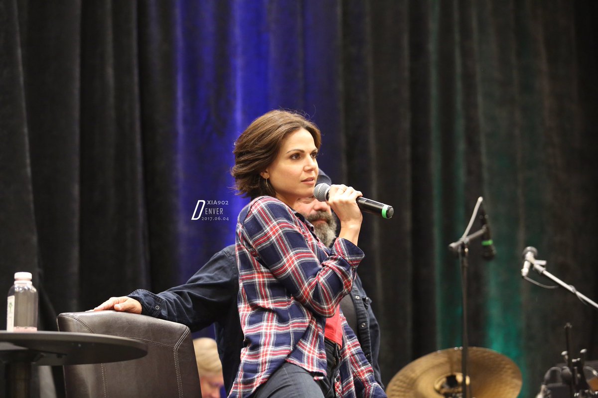 xia902's tweet photo. Part7,the most warm part ❤️@LanaParrilla #OUATDEN https://t.co/6qO5N47TSe